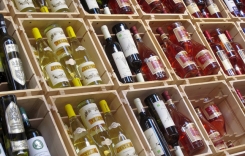 重慶紅酒批發(fā)市場(chǎng)-進(jìn)口紅酒和國(guó)產(chǎn)紅酒有什么區(qū)別？