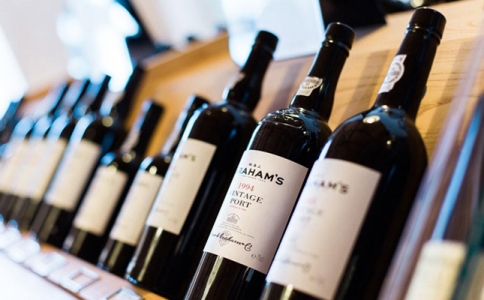 重慶紅酒專賣店進(jìn)口葡萄酒中心-如何挑選喜歡的紅酒